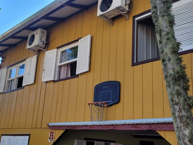 Sobrado com 293m² 4 quartos e 2 banheiros, à venda, no bairro Centro em Penha