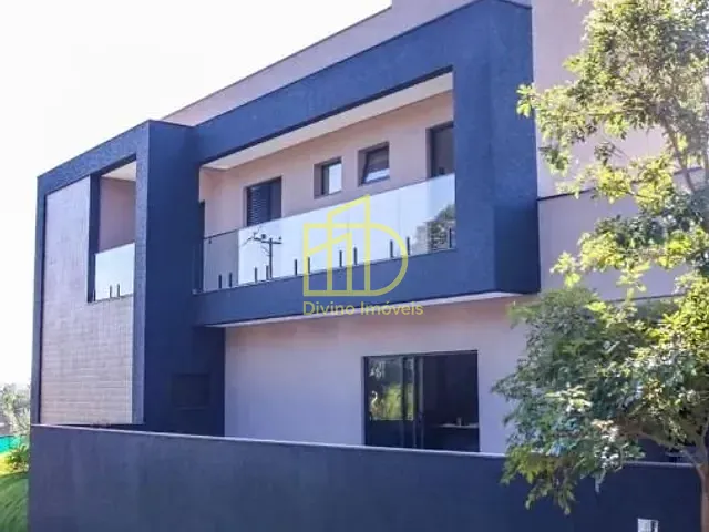 Sobrado com 280m² 3 quartos e 2 banheiros, à venda, no bairro Jardim Antônio Cassillo em Votorantim