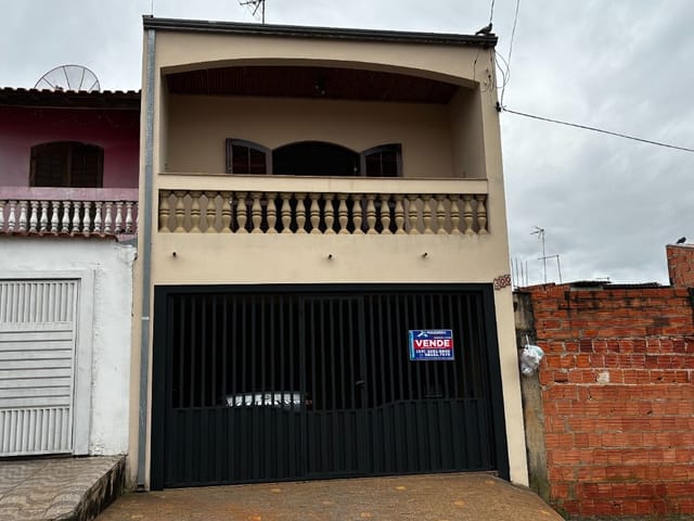Sobrado com 125m² 2 quartos e 2 banheiros, à venda, no bairro Jardim Rosa Garcia em Tatuí