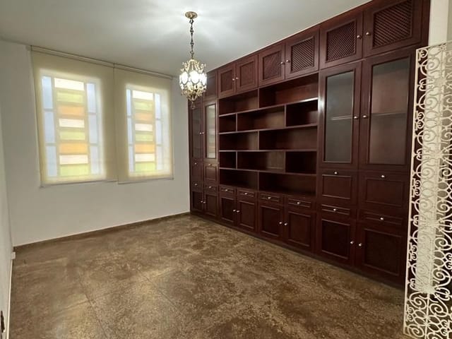 Sobrado com 380m² 3 quartos e 5 banheiros, para alugar, no bairro Setor Central em Goiânia