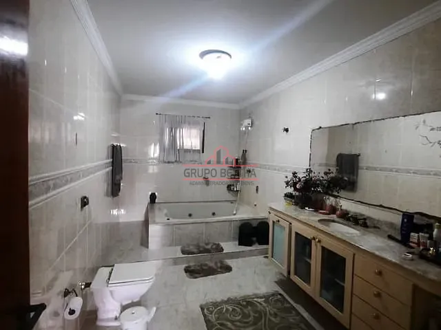 Sobrado com 197m² 3 quartos e 2 banheiros, à venda, no bairro Jardim Gabriela em Barueri
