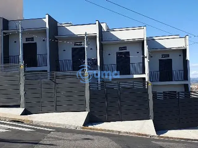 Sobrado 2 quartos e 2 banheiros, à venda, no bairro Jardins em Bragança Paulista