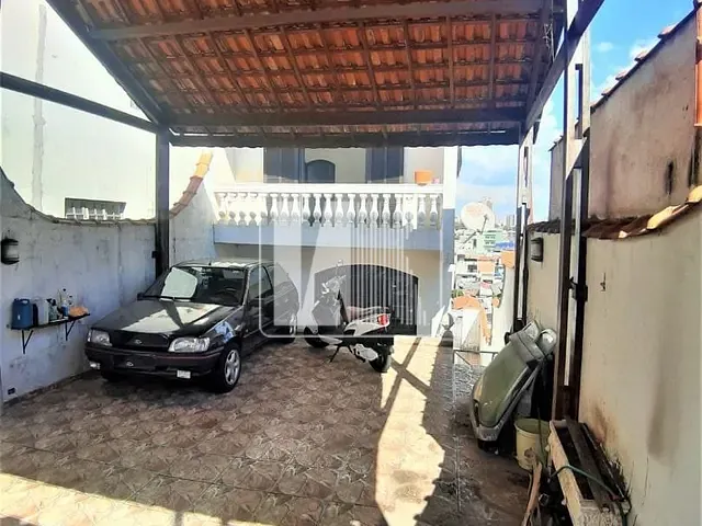 Sobrado com 281m² 3 quartos e 2 banheiros, à venda, no bairro Vila Palmares em Santo André