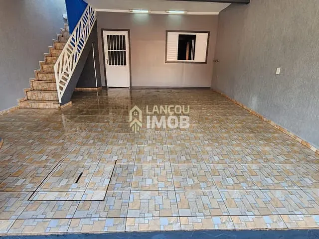 Sobrado 3 quartos e 2 banheiros, à venda, no bairro Vila Nova Jundiainópolis em Jundiaí