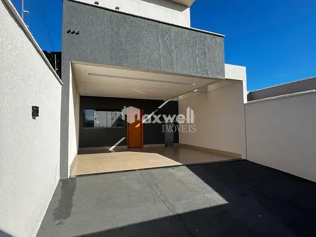 Sobrado com 190m² 3 quartos e 2 banheiros, à venda, no bairro Parque Hayala em Aparecida de Goiânia