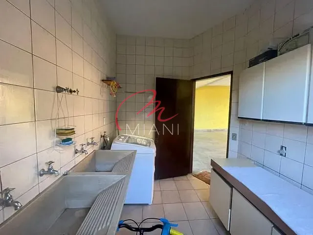 Sobrado com 404m² 4 quartos e 6 banheiros, à venda ou para alugar, no bairro Vila Sônia em São Paulo