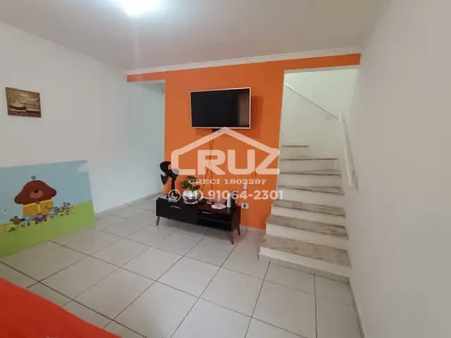Sobrado com 125m² 2 quartos e 1 banheiro, à venda, no bairro Laranjeiras em Caieiras