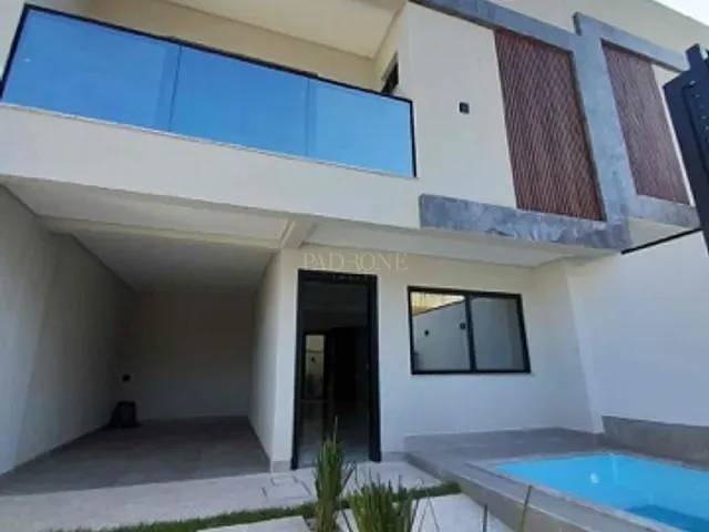 Sobrado 3 quartos e 4 banheiros, à venda, no bairro São Francisco de Assis em Camboriú