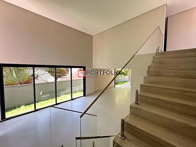 Sobrado com 623m² 4 quartos e 6 banheiros, à venda, no bairro Residencial Alphaville Flamboyant em Goiânia