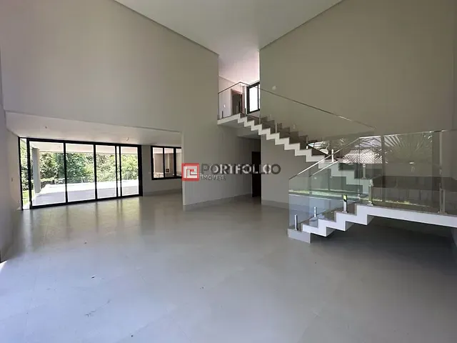 Sobrado com 623m² 4 quartos e 6 banheiros, à venda, no bairro Residencial Alphaville Flamboyant em Goiânia