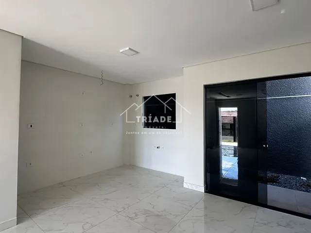 Sobrado com 136m² 3 quartos e 3 banheiros, à venda, no bairro Tindiquera em Araucária