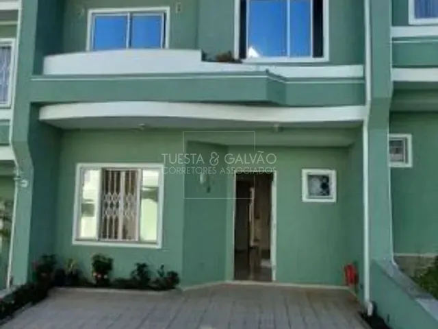 Sobrado com 160m² 3 quartos e 2 banheiros, à venda, no bairro Uberaba em Curitiba