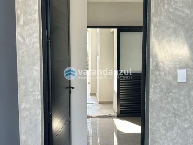 Sobrado 3 quartos e 2 banheiros, à venda, no bairro Vila São Paulo em Mogi das Cruzes