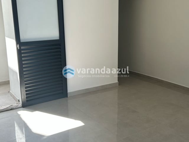 Sobrado 3 quartos e 2 banheiros, à venda, no bairro Vila São Paulo em Mogi das Cruzes