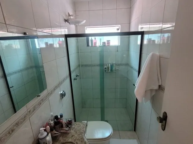 Sobrado 3 quartos e 3 banheiros, à venda, no bairro Vila Scarpelli em Santo André
