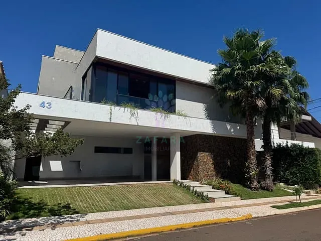 Sobrado com 510m² 4 quartos e 4 banheiros, à venda, no bairro Chácara Cachoeira em Campo Grande