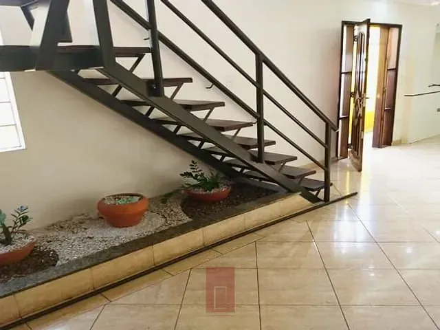 Sobrado com 180m² 4 quartos e 3 banheiros, à venda, no bairro Vila Bandeirantes em São Paulo