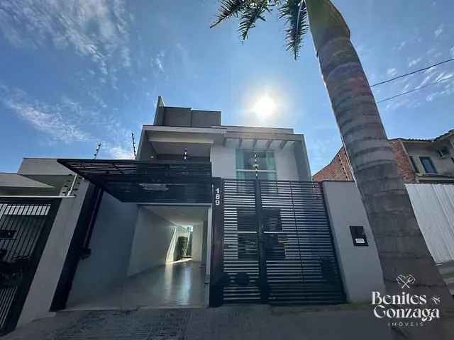 Sobrado com 150m² 3 quartos e 4 banheiros, à venda, no bairro Jardim Petrópolis em Maringá