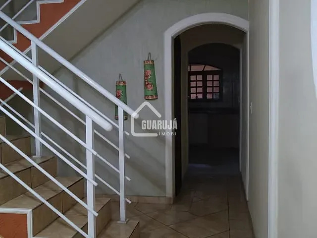 Sobrado com 128m² 3 quartos e 3 banheiros, à venda, no bairro Jardim Boa Esperança (Vicente de Carvalho) em Guarujá