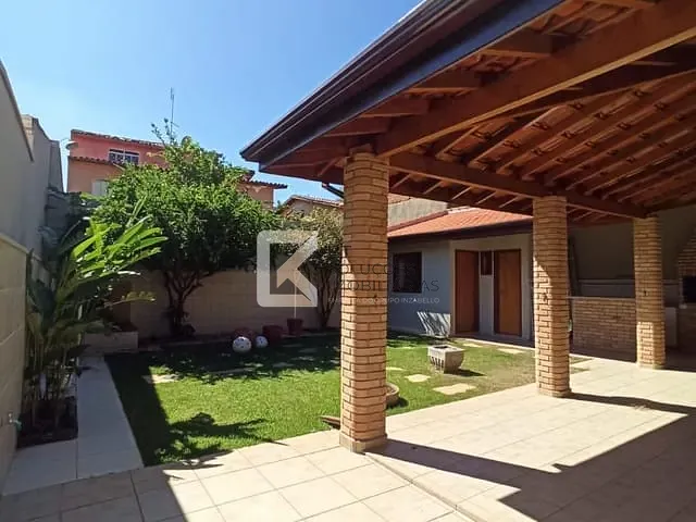 Sobrado com 360m² 4 quartos e 4 banheiros, à venda, no bairro Vila Avaí em Indaiatuba