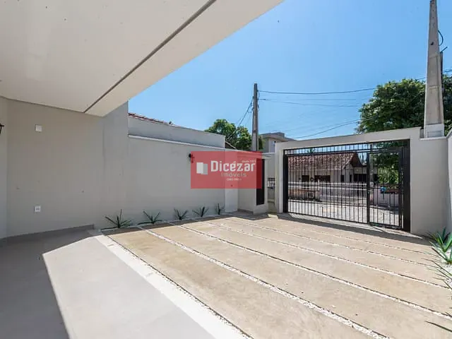 Sobrado 3 quartos e 4 banheiros, à venda, no bairro Armação em Penha