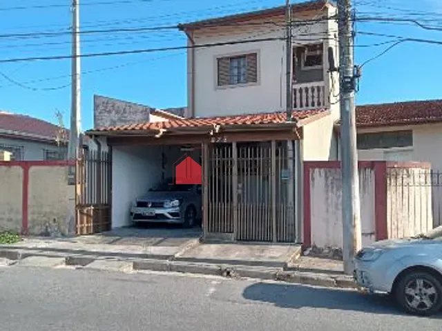 Sobrado com 156m² 2 quartos e 1 banheiro, à venda, no bairro Maria Áurea em Pindamonhangaba