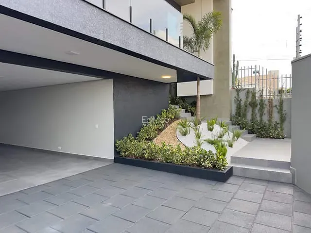 Casa com 468m² 4 quartos e 5 banheiros, à venda, no bairro Região do Lago em Cascavel