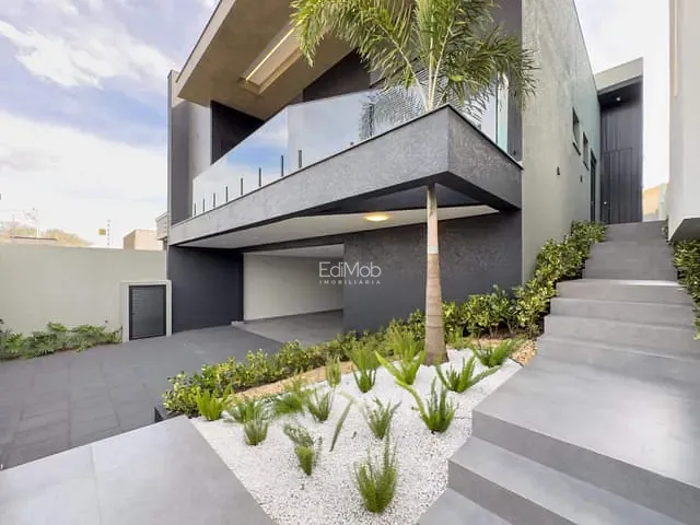 Casa com 468m² 4 quartos e 5 banheiros, à venda, no bairro Região do Lago em Cascavel