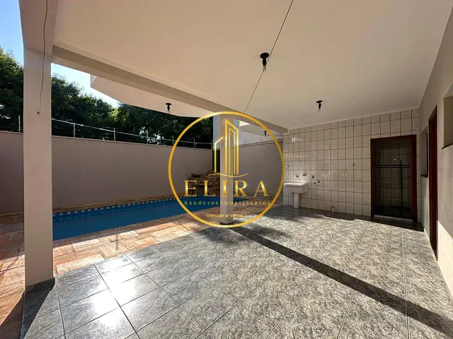 Sobrado com 360m² 3 quartos e 4 banheiros, à venda, no bairro Jardim Nossa Senhora de Fátima em Americana