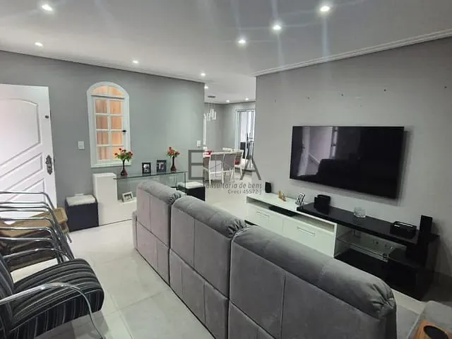 Sobrado com 258m² 5 quartos e 4 banheiros, à venda, no bairro Itapetinga em Atibaia