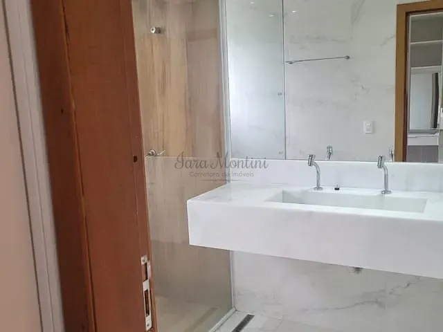 Sobrado com 515m² 3 quartos e 5 banheiros, à venda, no bairro Jardim Caiapiá em Cotia