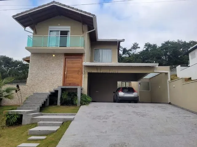 Sobrado com 515m² 3 quartos e 5 banheiros, à venda, no bairro Jardim Caiapiá em Cotia