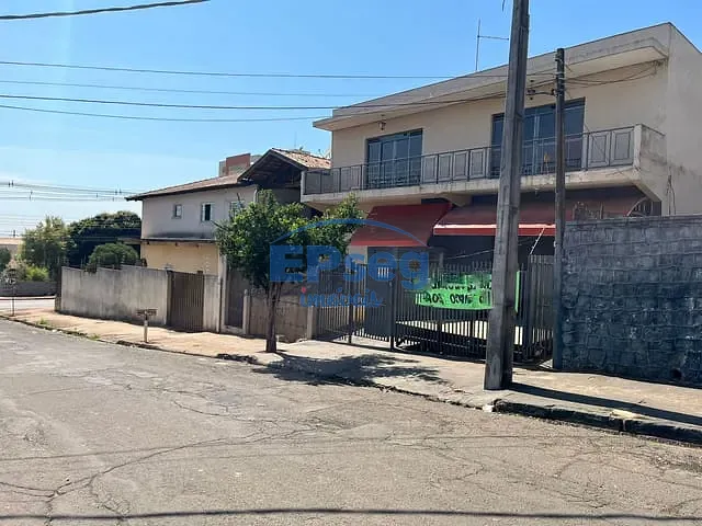 Sobrado com 711m² 4 quartos e 4 banheiros, à venda, no bairro Jardim Agari em Londrina