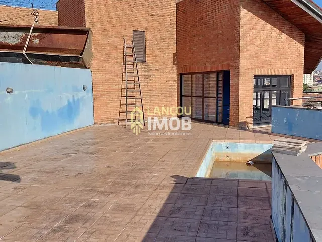 Sobrado 5 quartos e 6 banheiros, à venda ou para alugar, no bairro Vila Isabel Eber em Jundiaí