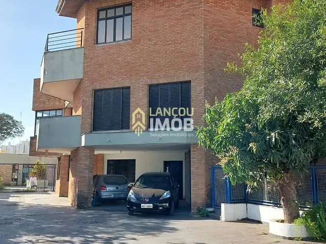 Sobrado 5 quartos e 6 banheiros, à venda ou para alugar, no bairro Vila Isabel Eber em Jundiaí