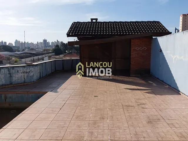 Sobrado 5 quartos e 6 banheiros, à venda ou para alugar, no bairro Vila Isabel Eber em Jundiaí