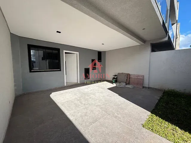 Sobrado com 150m² 3 quartos e 3 banheiros, à venda, no bairro Fazendinha em Curitiba