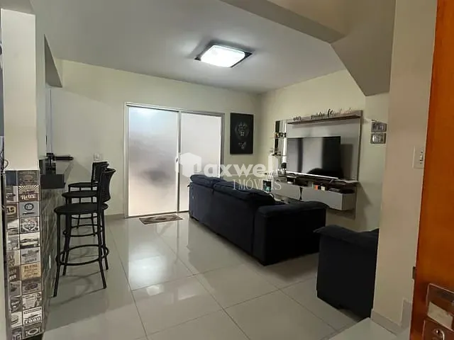 Sobrado com 220m² 3 quartos e 3 banheiros, à venda, no bairro Jardim Belo Horizonte em Aparecida de Goiânia