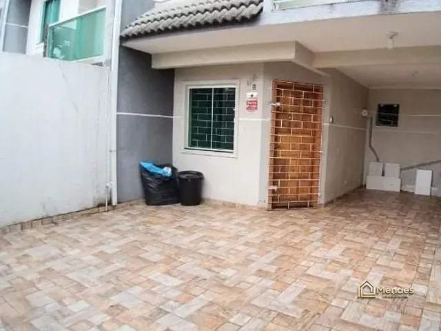 Sobrado com 135m² 3 quartos e 2 banheiros, à venda, no bairro Sítio Cercado em Curitiba