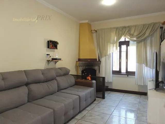 Sobrado com 145m² 3 quartos e 2 banheiros, à venda, no bairro Atuba em Curitiba