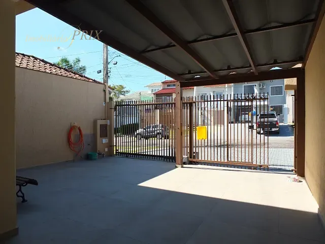 Sobrado com 145m² 3 quartos e 2 banheiros, à venda, no bairro Atuba em Curitiba