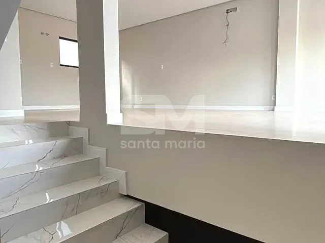 Sobrado com 200m² 3 quartos e 3 banheiros, à venda, no bairro Presidente Médici em Chapecó