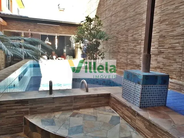 Sobrado com 250m² 5 quartos e 4 banheiros, à venda, no bairro Jardim Dulce em Poá