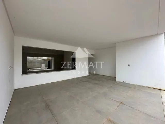 Sobrado com 200m² 3 quartos e 4 banheiros, à venda, no bairro Asilo em Blumenau