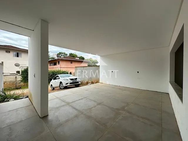 Sobrado com 200m² 3 quartos e 4 banheiros, à venda, no bairro Asilo em Blumenau