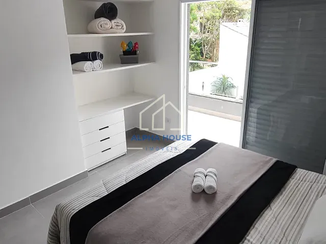 Sobrado com 384m² 3 quartos e 2 banheiros, à venda, no bairro Mar Verde II em Caraguatatuba