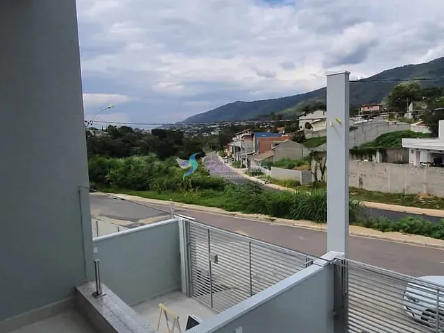 Sobrado com 145m² 4 quartos e 4 banheiros, à venda, no bairro Jardim Maristela em Atibaia