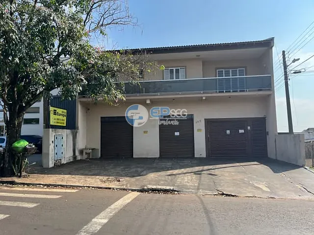 Sobrado com 436m² 3 quartos e 2 banheiros, à venda, no bairro Parque Residencial Joaquim Toledo Piza em Londrina