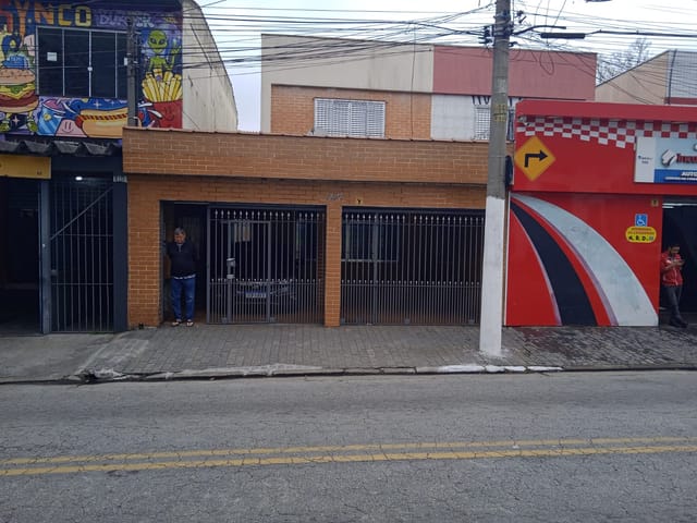Sobrado à venda, no bairro Vila Antonieta em São Paulo