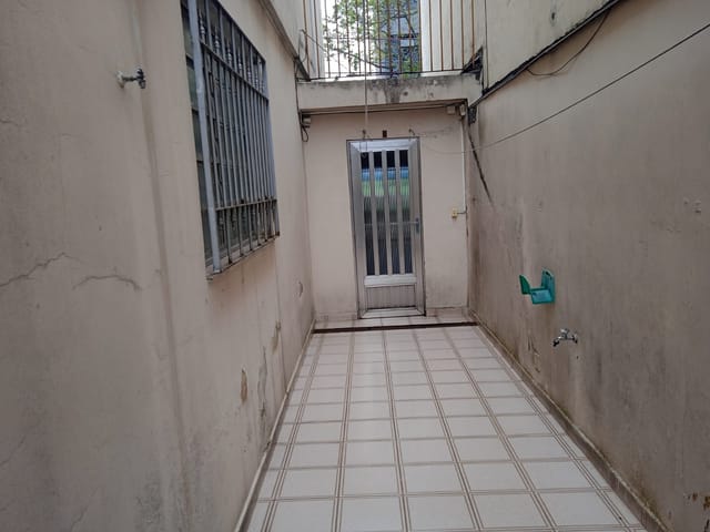 Sobrado à venda, no bairro Vila Antonieta em São Paulo